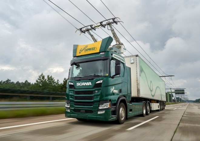 ​Scania dodá 15 nákladních vozidel pro elektrifikované dálnice