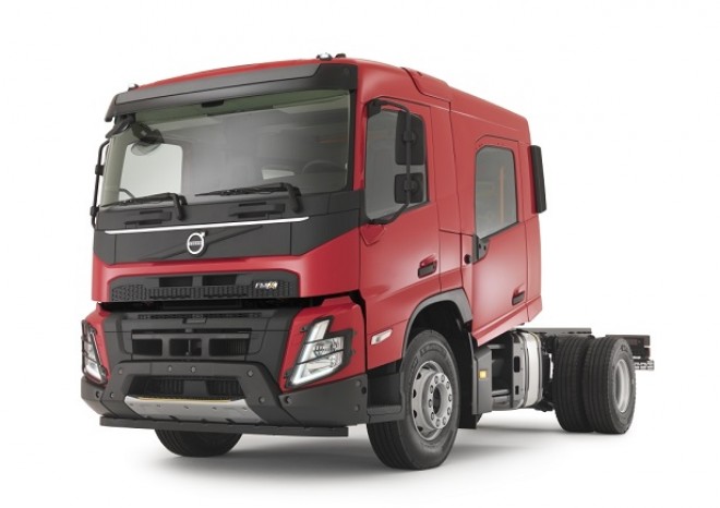 ​Nové modely Volvo FM a FMX nyní i s kabinou pro posádku