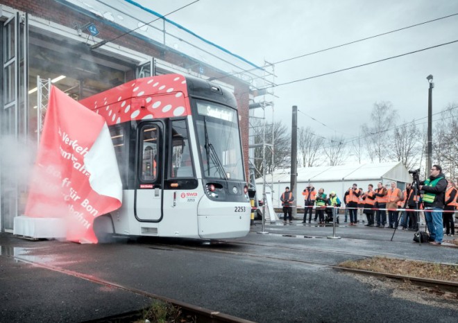 Tramvaje od Škodovky oficiálně zahájily provoz v Bonnu