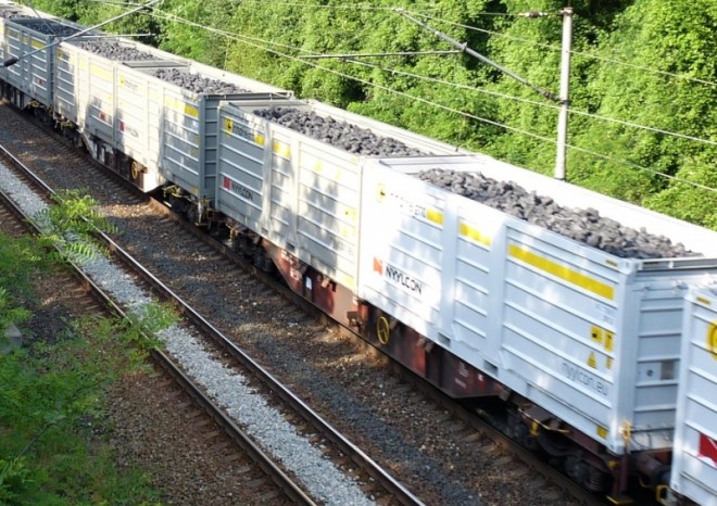 Plzeňská teplárna testuje jako první dopravu uhlí v kontejnerech