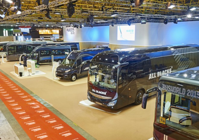 Středem expozice Iveco Bus byl autokar roku