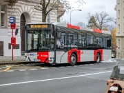 Zavedení všech autobusových zastávek v PID na znamení se obešlo bez problémů