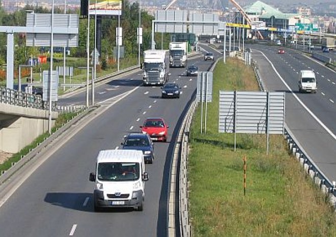 Autoklub jednoznačně odmítá případné mýto pro osobní auta