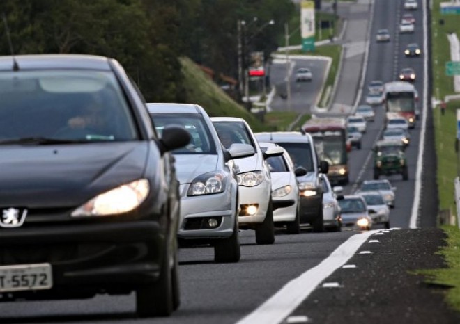 ​Zakázka k dálničním známkám bude zrušena, uvedl Karel Havlíček