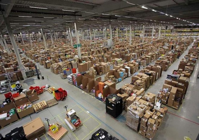 Amazon otevře příští rok v ČR dvě distribuční centra