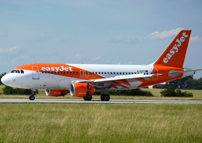 easyJet začne na podzim létat z Prahy do Belfastu