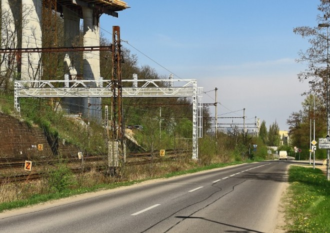 ​Stát poskytne krajům 2 miliardy korun na opravy silnic II. a III. třídy