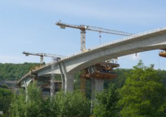 Silniční federace požaduje urychlení investic do silniční infrastruktury