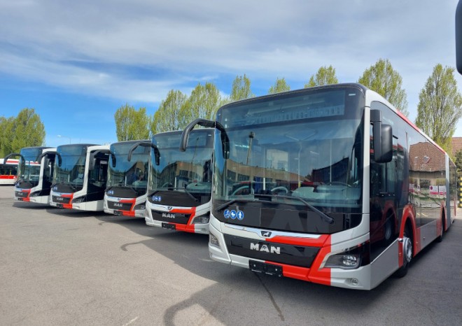 První kloubové autobusy MAN Lions City 18 pro ČSAD MHD Kladno