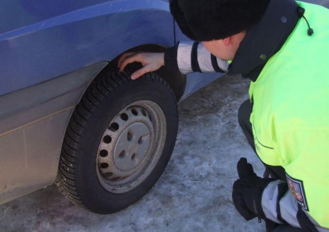 Povinnost používat zimní pneumatiky se blíží