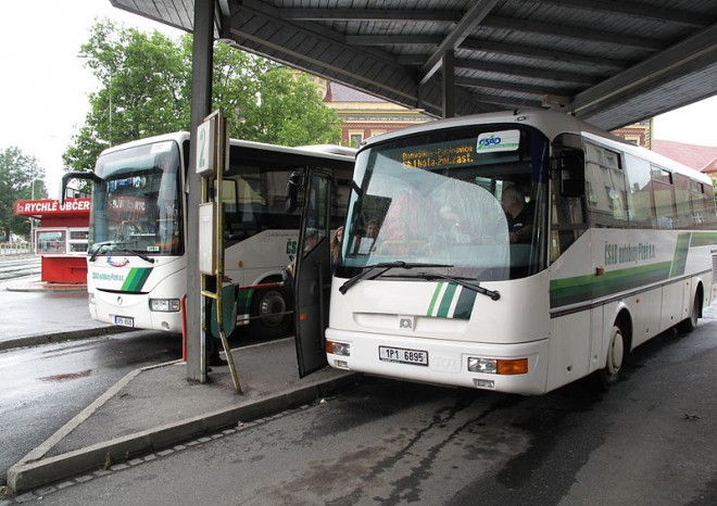 Plzeňský kraj vyhlásil veřejné soutěže na autobusy a vlaky