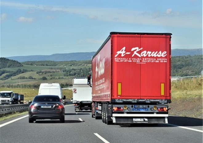 ​Evropská rada schválila nové limity CO2 pro kamiony