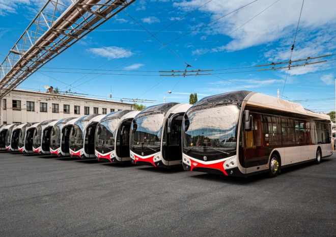 Pardubice se loučí s autobusy s nástupními schody, MHD bude bezbariérová