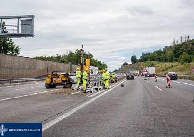 ŘSD zahájilo modernizaci středových svodidel v úseku 30,9 – 47,5 km dálnice D5