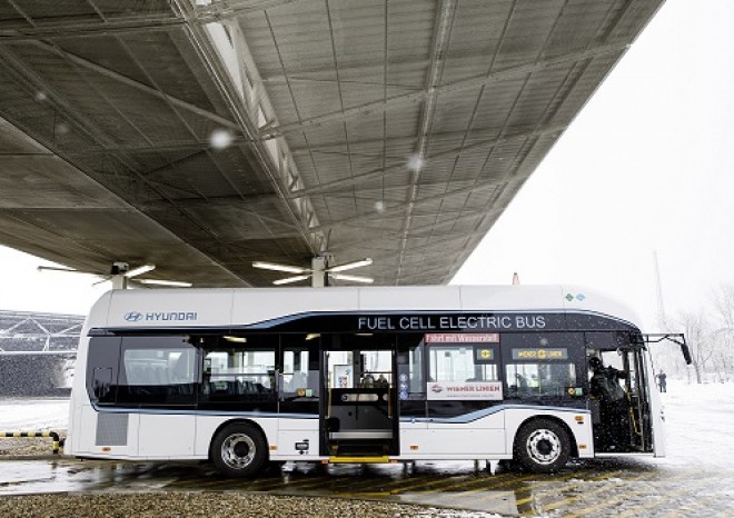 ​Vídeň otevřela první stanici na vodík a začala s testováním vodíkového autobusu