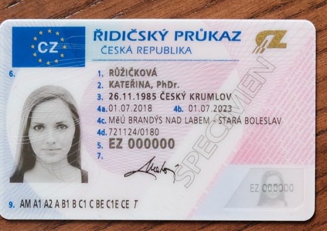 Elektronicky o výměnu řidičského průkazu zatím zažádalo šest tisíc řidičů