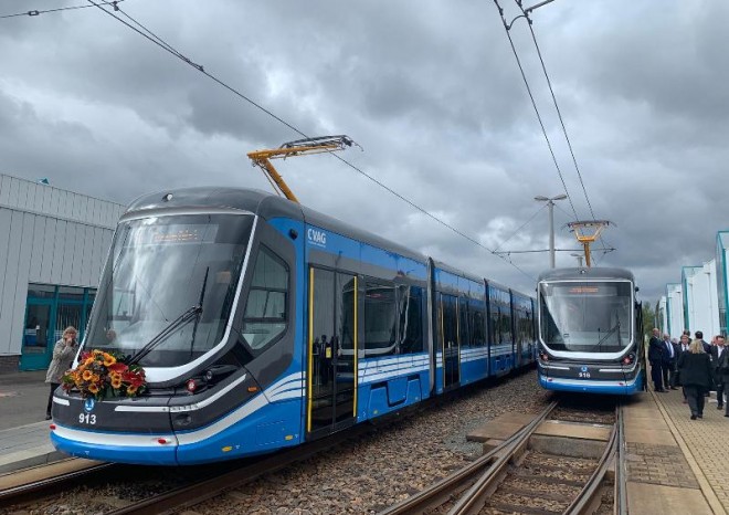 Tramvaje ze Škody Transportation svezly v německém Chemnitzu první cestující