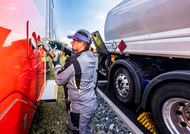 ČD a ORLEN Unipetrol ve spolupráci s VUZ a Pesou testují bionaftu z odpadních tuků