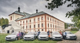 Škoda Auto podporuje mobilitu sociálních služeb na Rychnovsku a Vrchlabsku