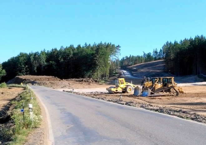 Nové obchvaty by kvůli snížení emisí měly být podle MŽP bez poplatků