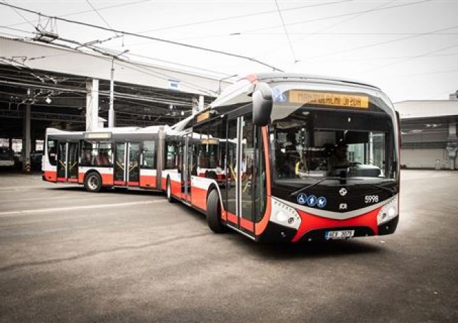 ​Plzeň nakoupí až 15 nových velkokapacitních autobusů od SOR Libchavy