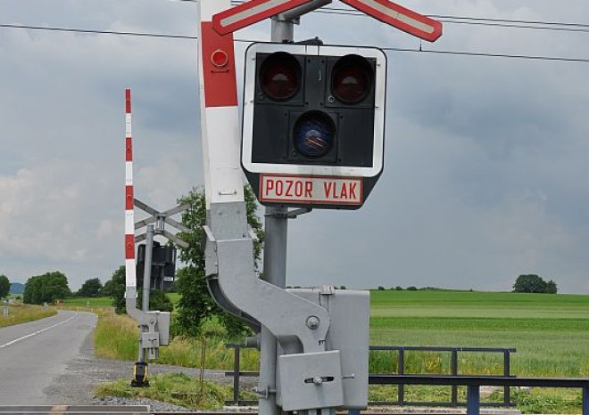 Satelitní systémy pomohou zabezpečit přejezdy