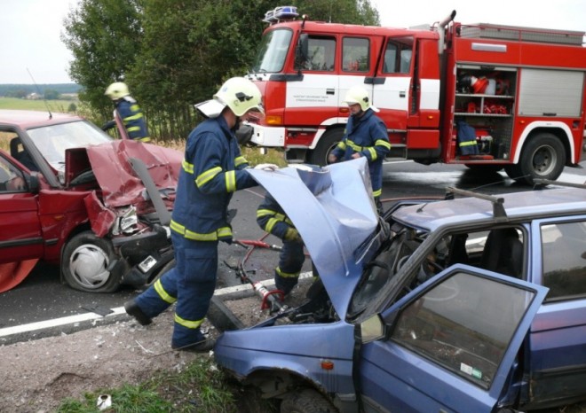 Slováci evidují více závažných dopravních nehod, Češi bojují více
s alkoholem