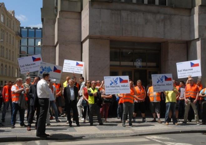 ​Dopravci protestovali proti pravidlům o minimální mzdě v Německu a Francii