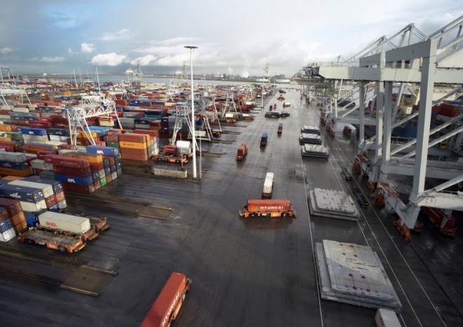 ​Rotterdam otevřel nový parkovací areál Maasvlakte Plaza