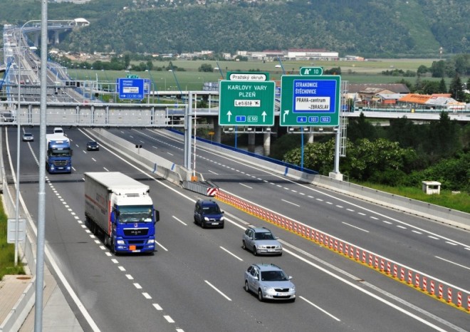 Středočeský kraj souhlasí s rozšířením Pražského okruhu