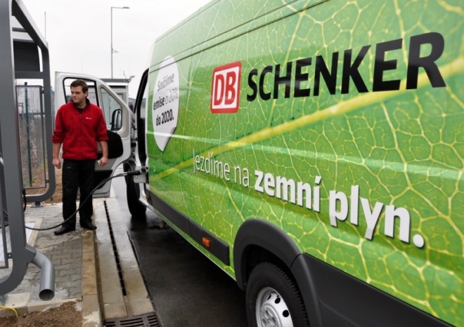 ​DB Schenker rozšiřuje vozový park o ekologická vozidla