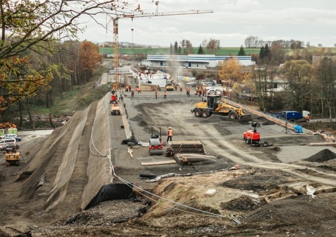 Sanace nestabilního náspu mezi Březovou a Svitavami si vyžádá v létě nepřetržitou výluku