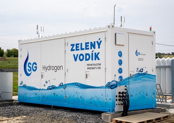 ​Elektrolyzér v Napajedlech vyrobil první kilogramy vodíku