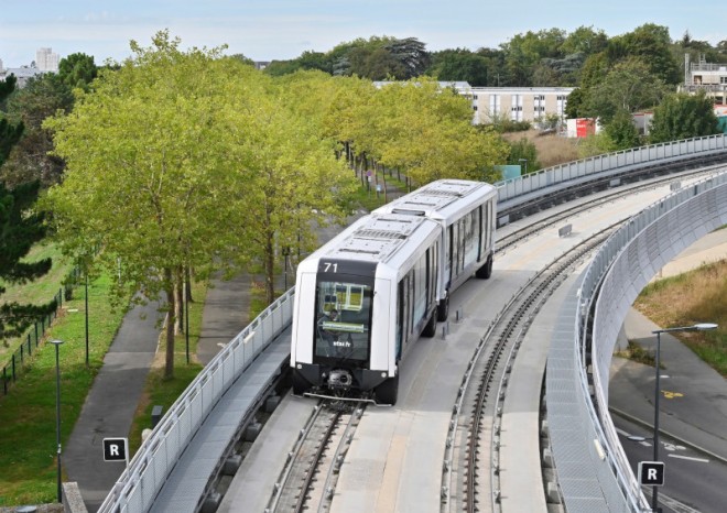 V Rennes jezdí plně automatické metro Cityval