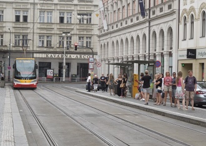 ​Praha odkoupila od JCDecaux za 133 milionů korun 429 přístřešků pro MHD