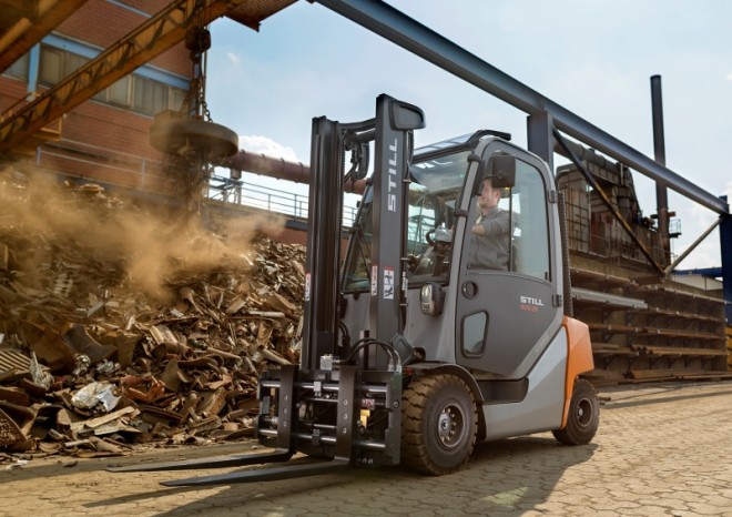 U nové řady vysokozdvižného vozíku RX70 sází Still na výkon i ergonomii