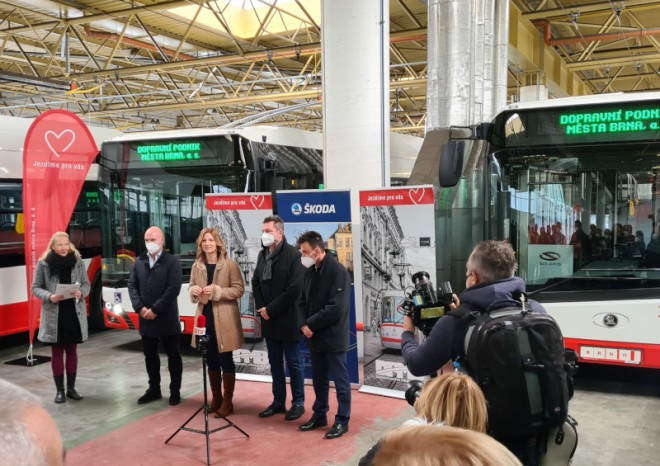 V Brně začíná jezdit flotila nových trolejbusů ze Škody Transportation