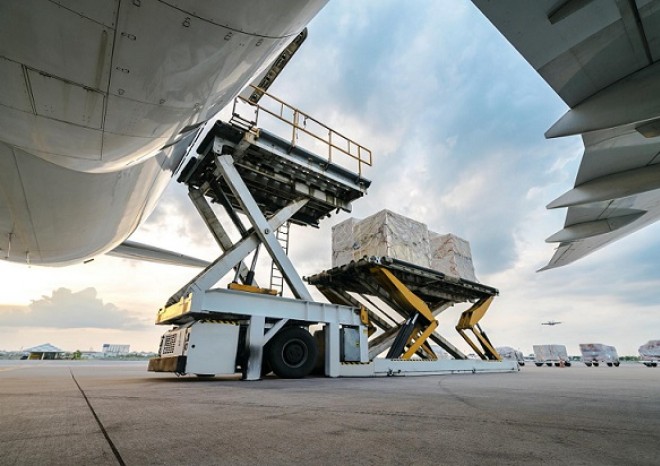 ​Kuehne+Nagel nabízí zákazníkům využívat udržitelné palivo pro všechny zásilky