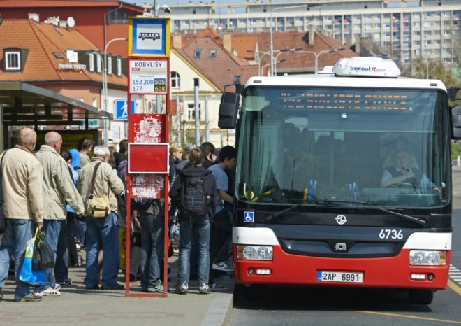 ​Cestující potřebují komplexní mobilitu, od „dveří je dveřím“