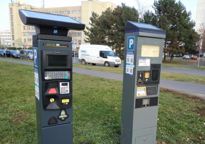 Jablonec hledá dodavatele parkovacích automatů, zakázku vypíše i Liberec