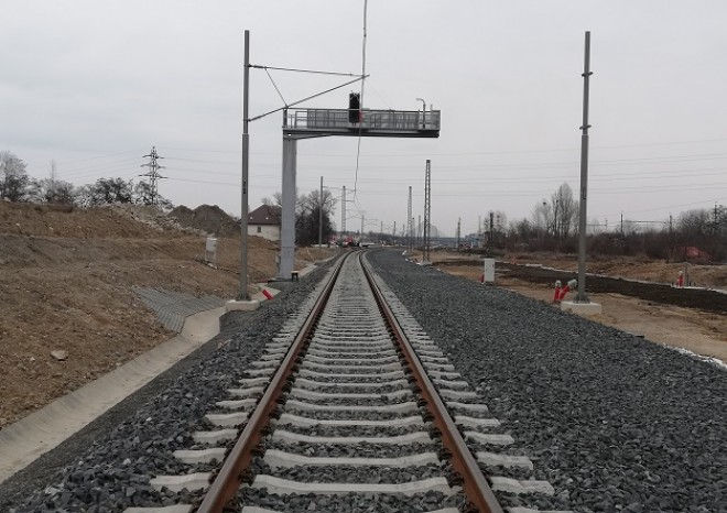 ​Na hostivařské trati Swietelsky Rail o dva měsíce zkrátil technologickou přestávku