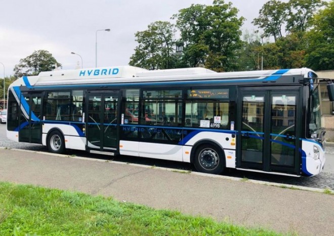 DPP otestuje další hybridní autobus, tentokrát IVECO Urbanway 12 Hybrid