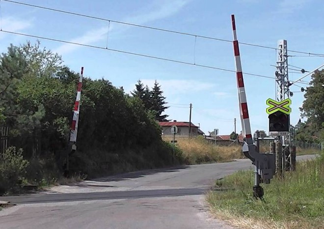 Pilotní projekt SŽDC má zlepšit zabezpečení železničních přejezdů