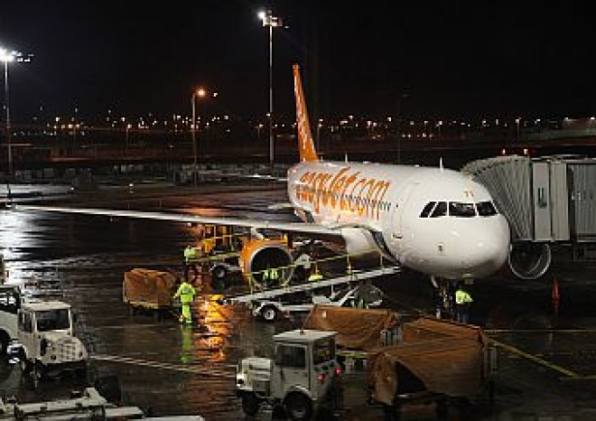 easyJet rozšiřuje počet letů z Prahy