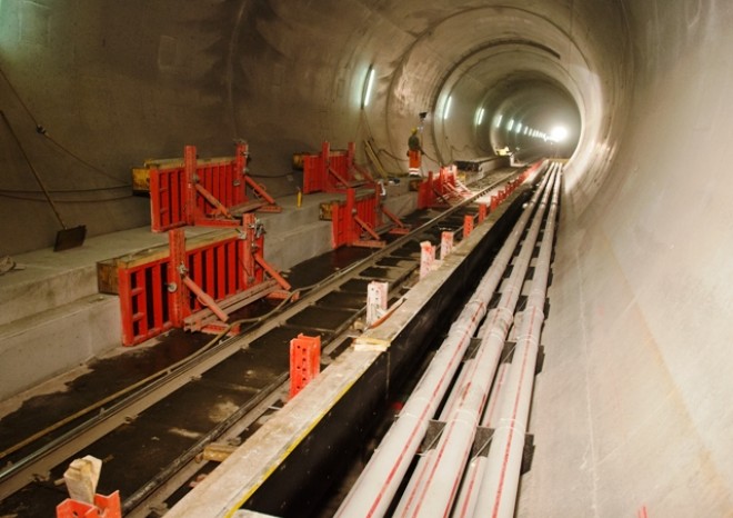 Pod Gotthardem vznikne nejdelší železniční tunel na světě