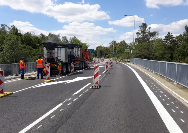 Údržba mostu v Aviatické ulici skončí o čtrnáct dní dříve