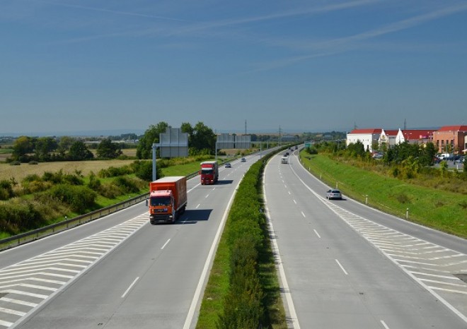 ​O dostavbu dálnice D35 formou spolupráce státu a firem má zájem pět společností