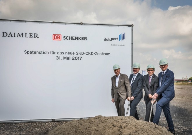 ​DB Schenker staví obří ostrovní logistické centrum pro Mercedes Benz