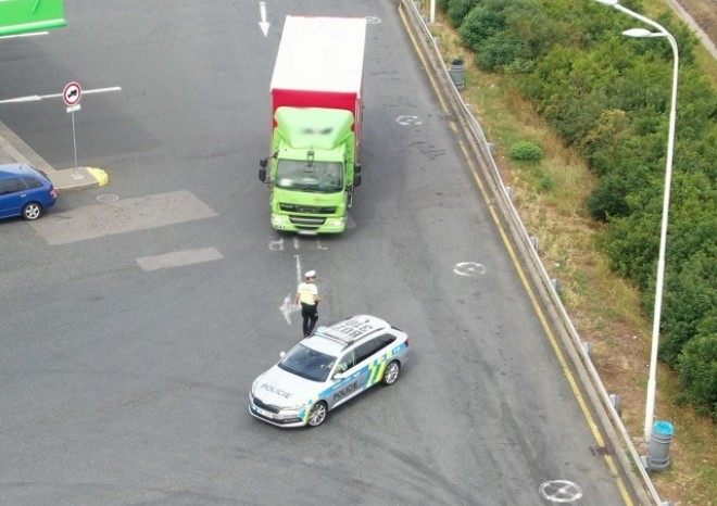 ​Jihomoravští policisté za pololetí pokutovali 500 řidičů autobusů a kamionů