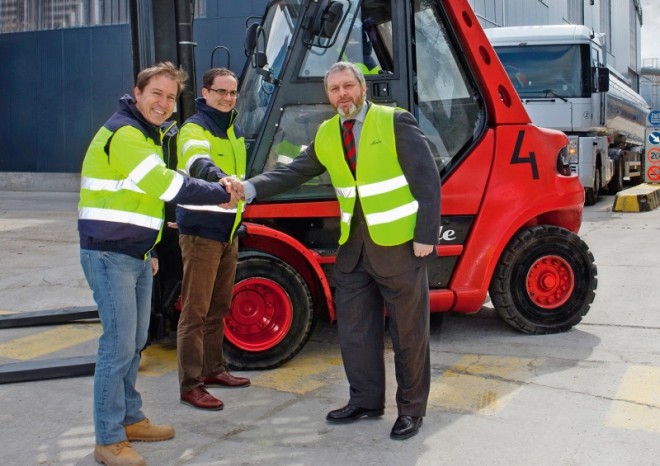 ​Zákazníci společnosti Linde Material Handling poprvé objednali přes 100 tisíc vozíků za rok